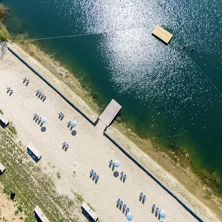 Forest-edge Retreat, * Antoing