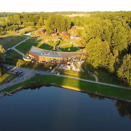 Forest-edge Retreat, * Antoing