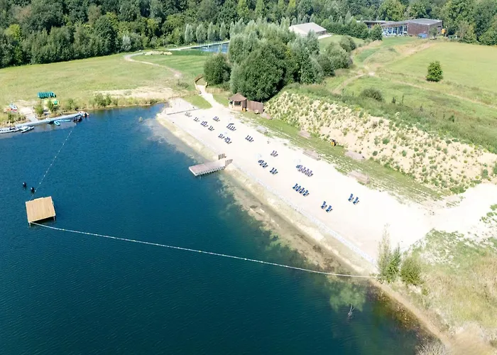 Forest-edge Retreat, Antoing