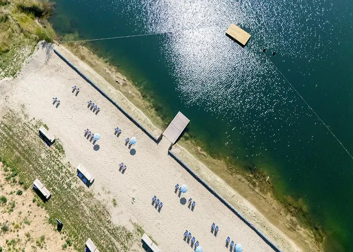 Forest-edge Retreat, * Antoing